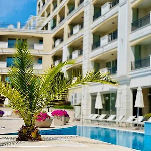 Aparthotel Penelopa Palace &